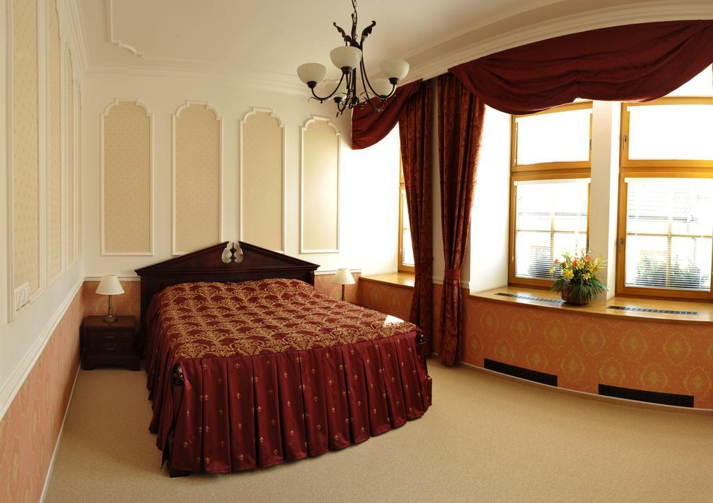 Hotel Pod Zamkem Velké Meziříčí Kamer foto